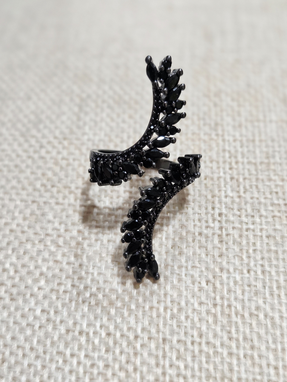 Black Winged Ring- Elegant Women's Jewelry~ Size 9